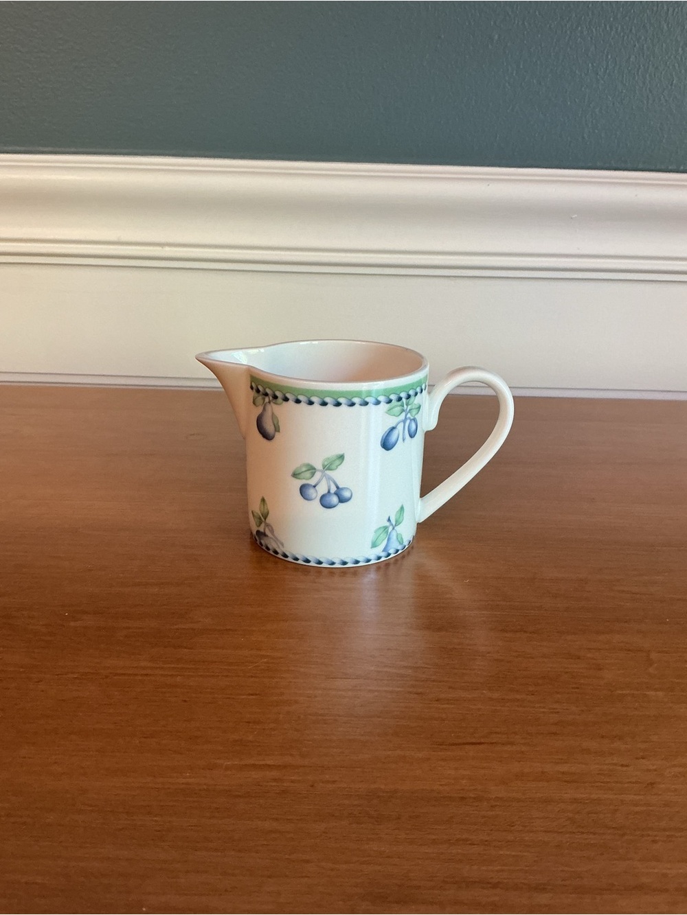Villeroy & Boch Creamer in Provence Pattern with Blue Pear Motif